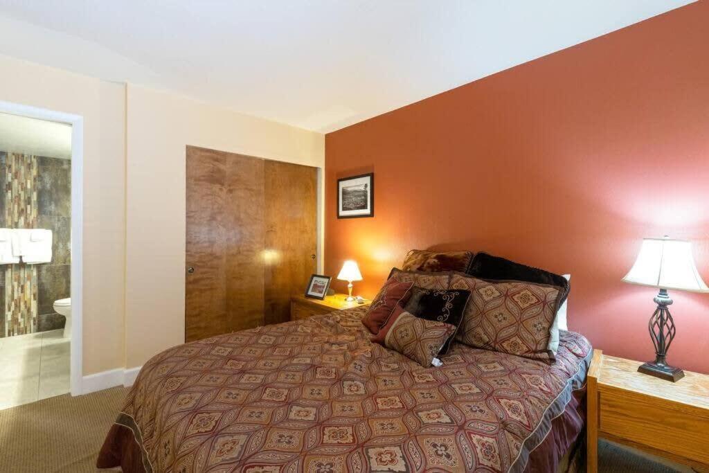Downtown Chalet Close To Main St With Pool And Hot Tub Брекънридж Екстериор снимка